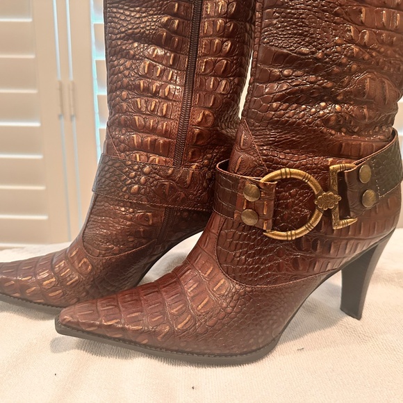 Gianni Bini Brown Leather Crocodile Boots - Picture 5 of 15